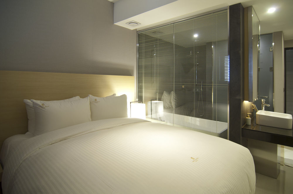 Suwon Top Cloud Hotel المظهر الخارجي الصورة