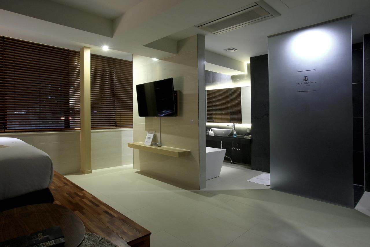 Suwon Top Cloud Hotel المظهر الخارجي الصورة