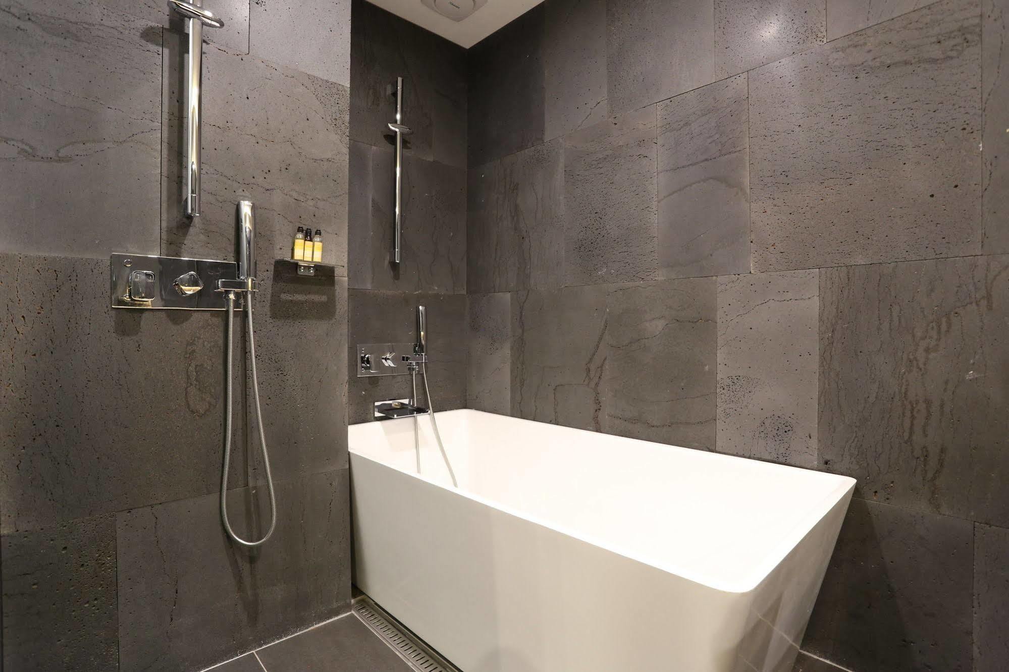 Suwon Top Cloud Hotel المظهر الخارجي الصورة